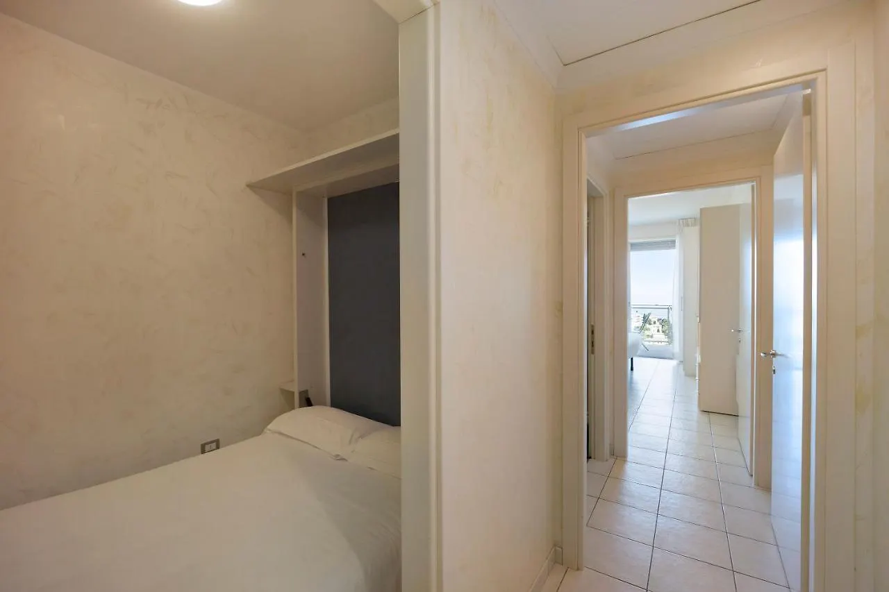 Modus Vivendi 406 Aparthotel Sanremo Italy